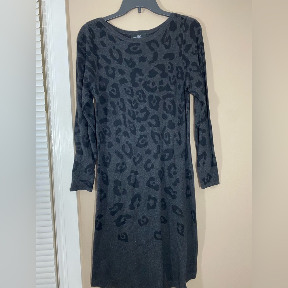 AGB Leopard print sweater dress